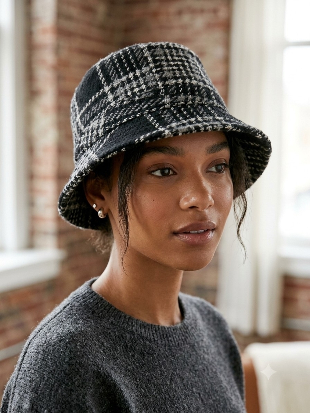 Charter Club Plaid Bucket Hat in Black & White Like New